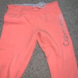 Coral capris